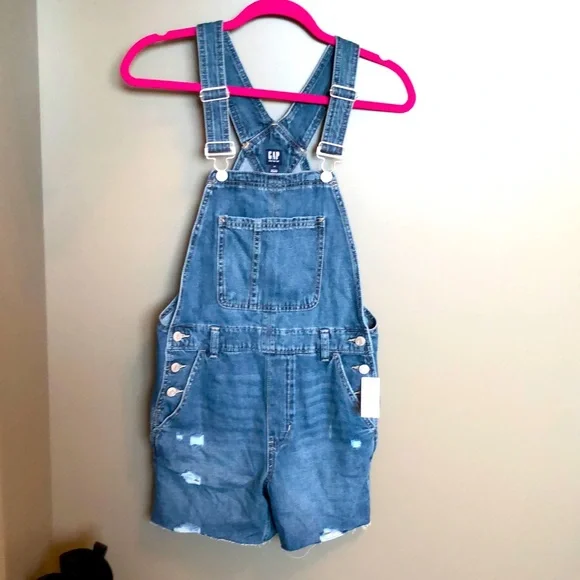 NWT DISTRESSED DENIM OVERALL SHORTS - Picture 2 of 6
